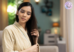 We always promote healthy and natural ways to treat, cure and prevent any beauty mishap. Similarly, we are going to hook you on to some great remedies to cure dandruff naturally while also smoothening your hair.